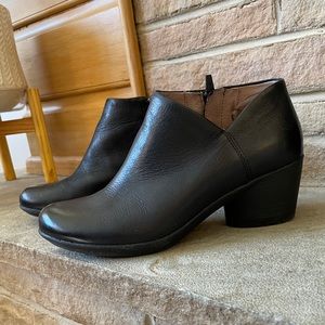 Dansko Raina Ankle Boot